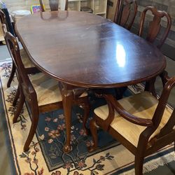 Queen Ann Dining Table