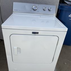 Maytag Super Capacity Gas Dryer 