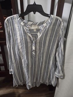 Blue/White Long Sleeve Shirt Size XL