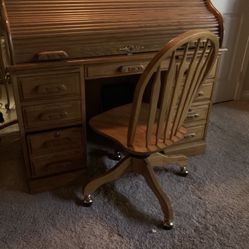 Roll Up Desk and Chair