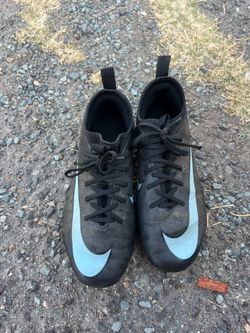 Soccer cleaths