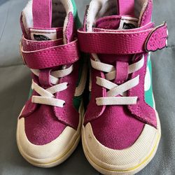 Toddler Shoes size 6t