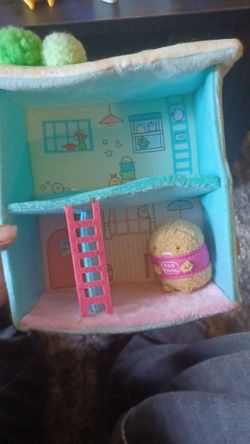 Sumikkogurashi Plush House