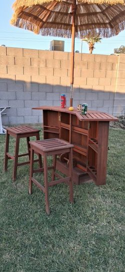 Bar W /2 bar Stools umbrella & cover " Hawaiiani Style"