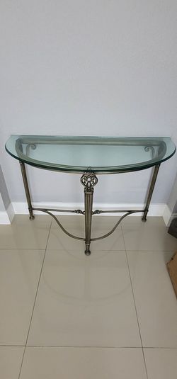 Entrance Table