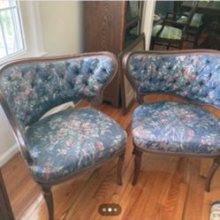 Antique Chair Set