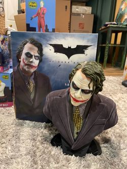 DC Direct The Dark Knight The Joker 1:2 Scale Bust – Limited Edition 2,500 – Includes COA