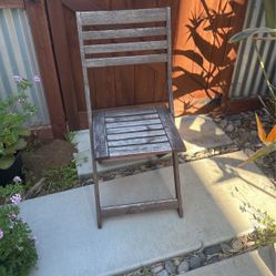 4 Wooden Folding Chairs 