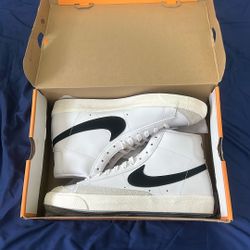 Nike Blazers Mid ‘77 Size 11 M