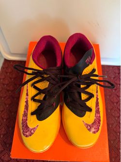 Nike shoes. Kevin Durant ,KD, youth unisex