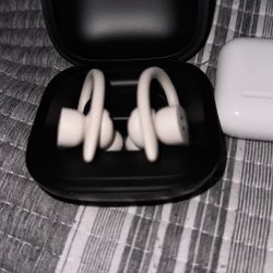 Power Beats Pro  “SERIOUS BUYERS ONLY”