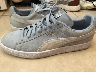 Puma suedes size 10