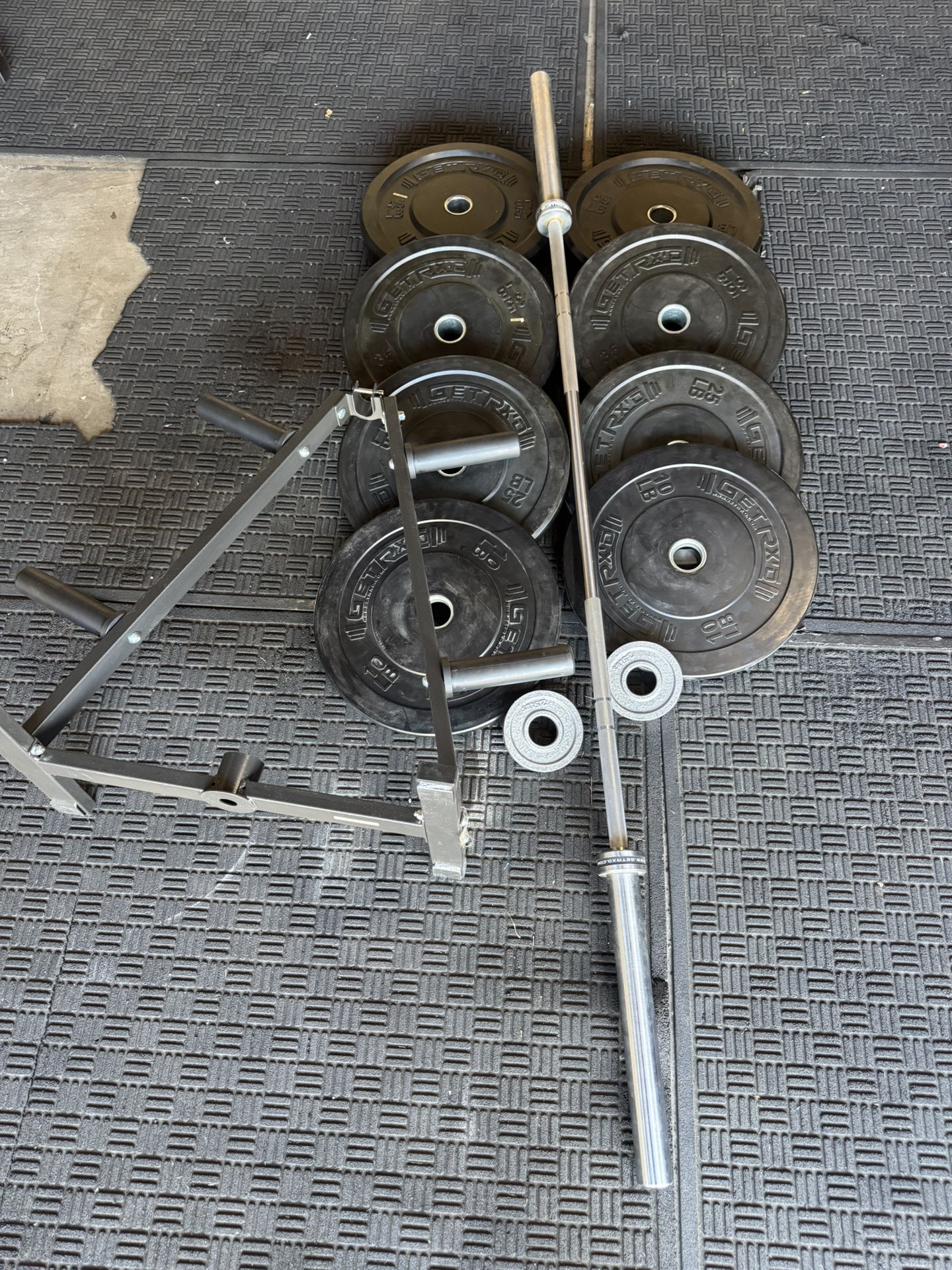 GETRXD Olympic bumper weights 235lbs total and 7ft 45lbs bar plus weights tree