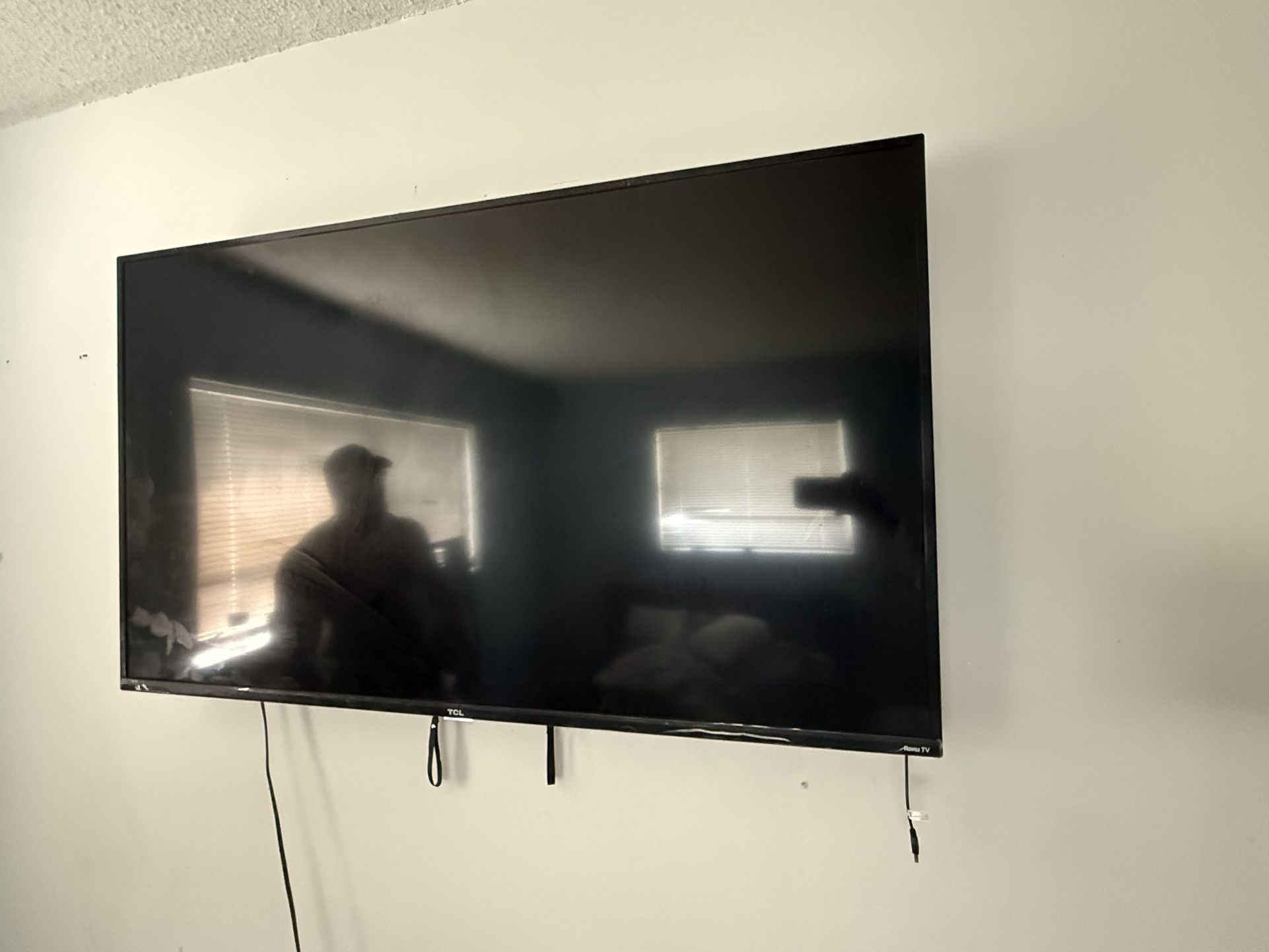 📺 55” Flat Screen TV – Works Great!