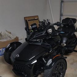 2021 Spider Low Miles