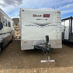 2004 Gearbox fleetwood RV Trailer