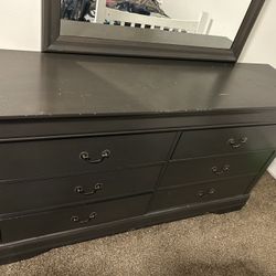 Dresser With mirror $100