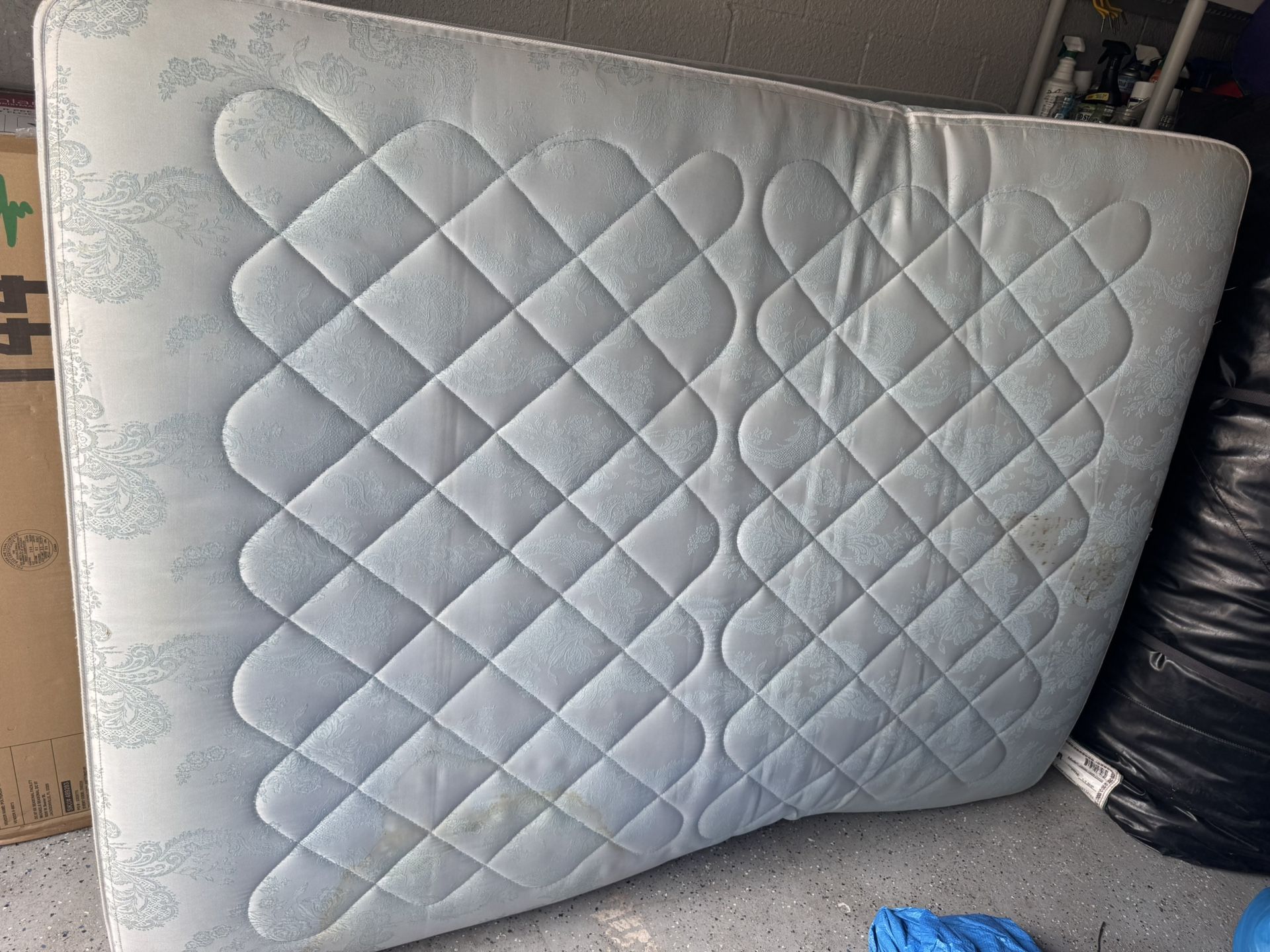 Queen Bed