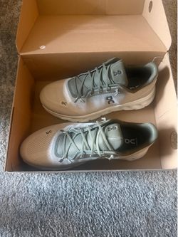 On men’s cloud tilt size 12