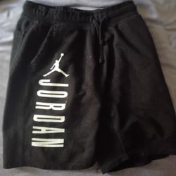 Jordan shirts size medium