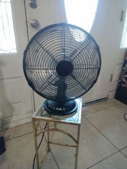 Hunter 12 in  High Velocity Classes 12 in 3 Model F T 30 MB  Speed Desk