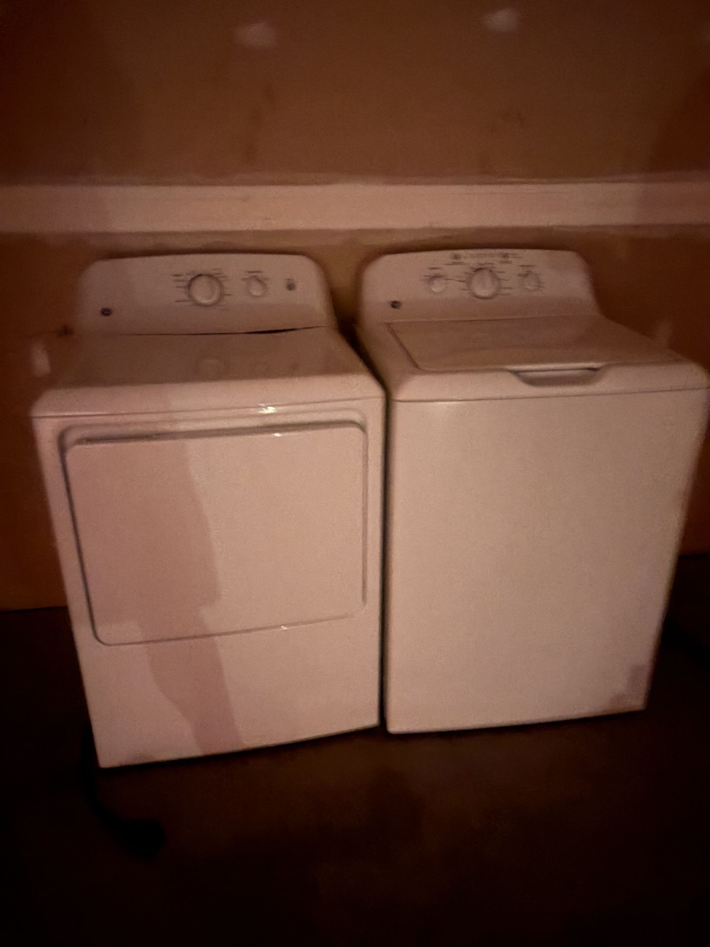 Washer And Dryer Set * Almost Brand New
