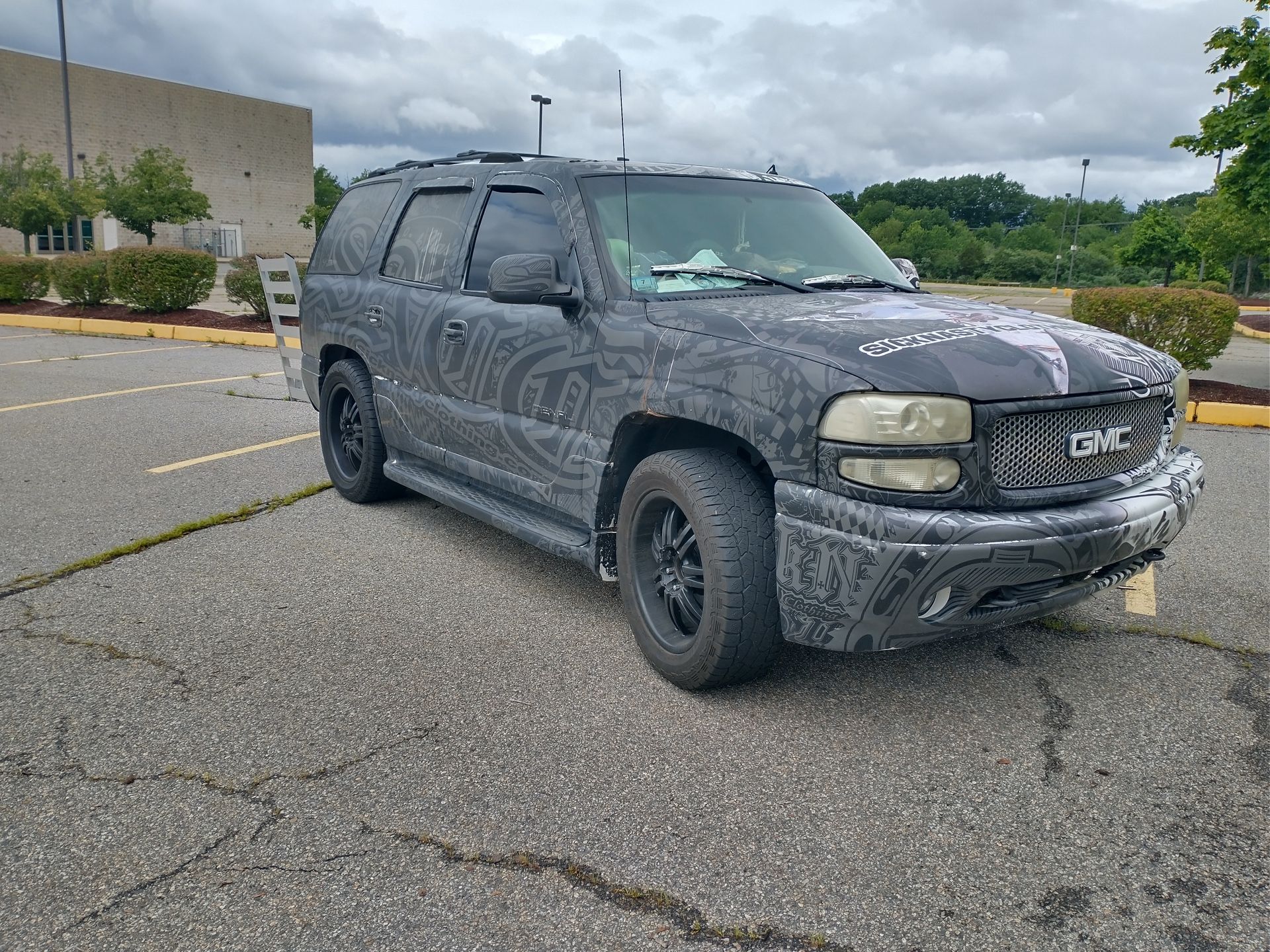 2002 GMC Yukon XL Denali
