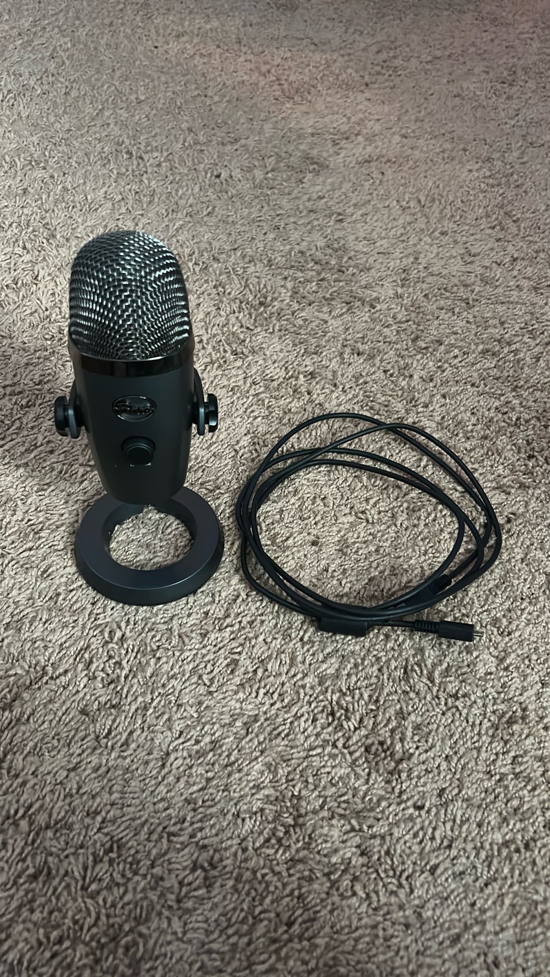 Blue Yeti Nano Mic
