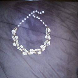 Vintage Coro Enamel Pearl Leaf Necklace 
