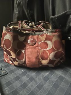 Authentic Coach Purse Burgundy