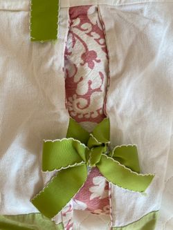 New Arrivals Inc. Designer crib skirt 100% cotton