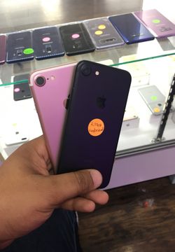 iPhone 7 32GB unlocked Excellent Condition FREE Charger!!!