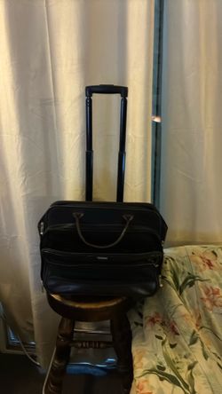 Solo rolling laptop bag