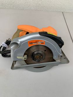Chicago Electric Circular Saw with Laser