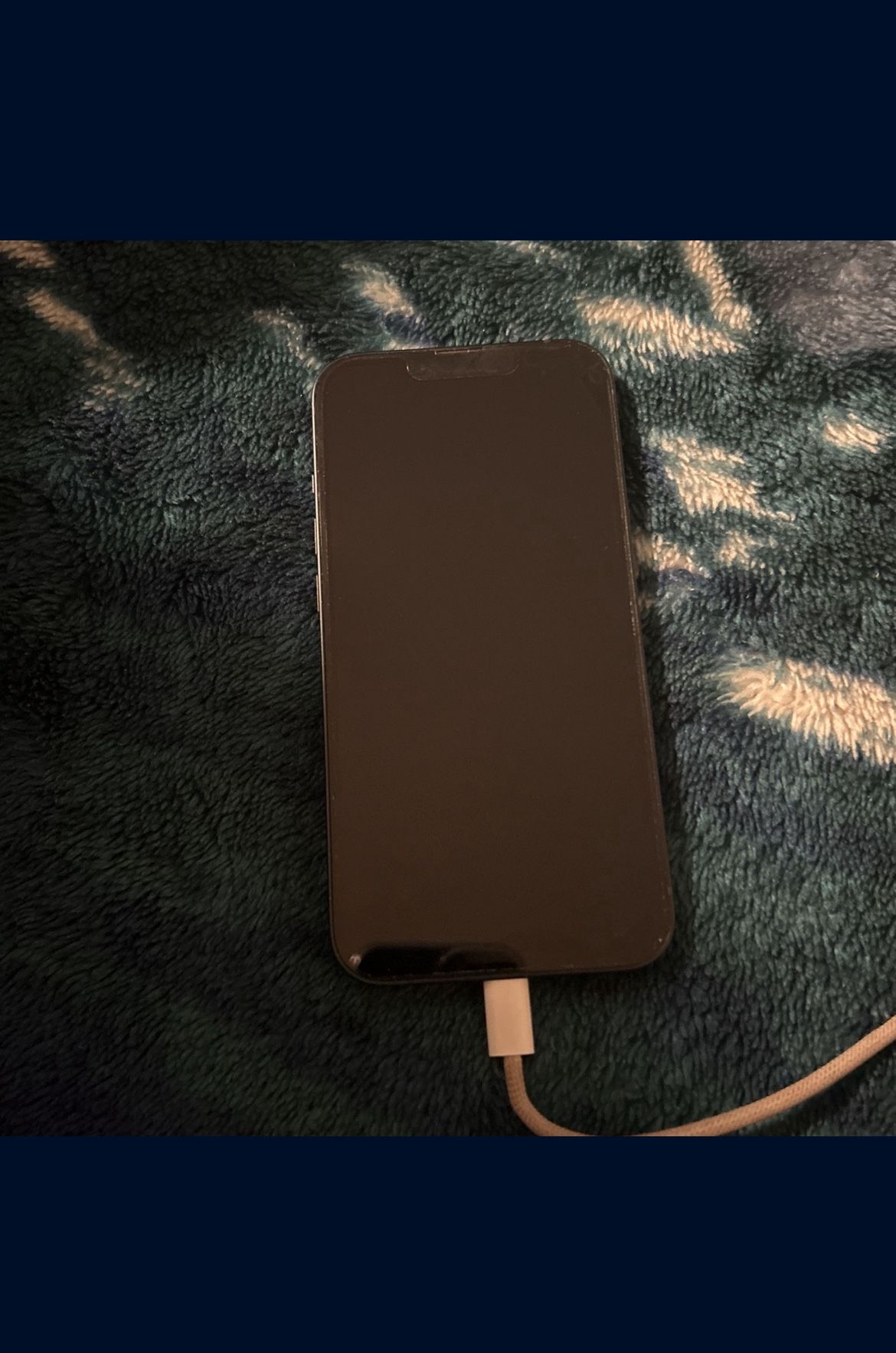 iPhone 13 Almost Brand New Will Negotiate