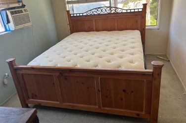 Free California King bed and frame Free California King bed mattress & frame