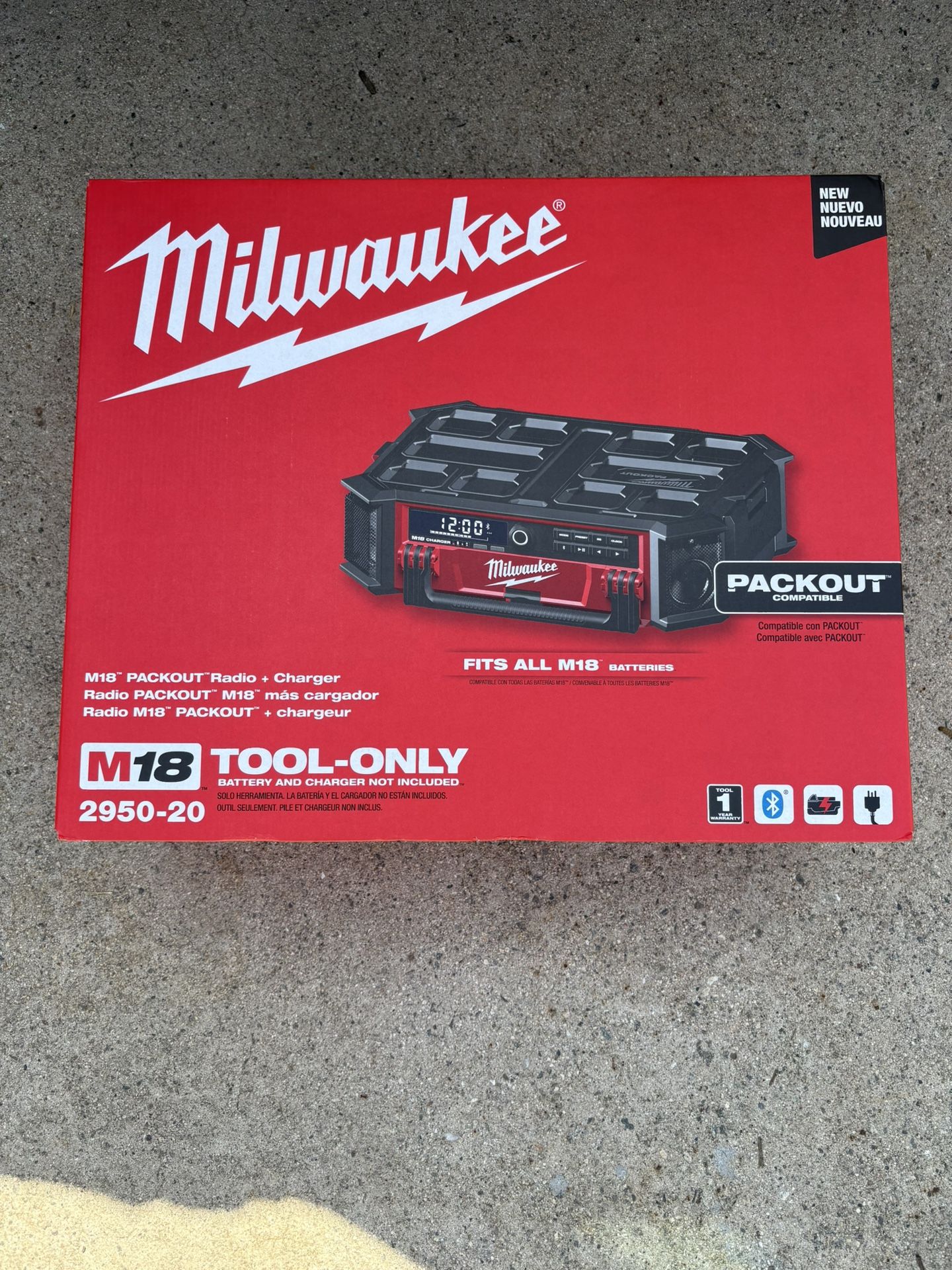 Milwaukee M-18 Packout Radio Charger 2950-20