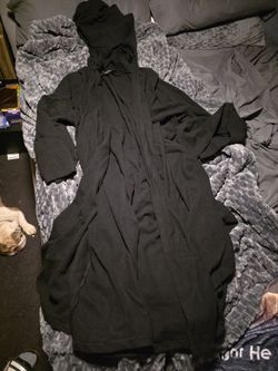 Disneyland Star Wars Galaxy's Edge Black Spire Sith Robe / Cloak
