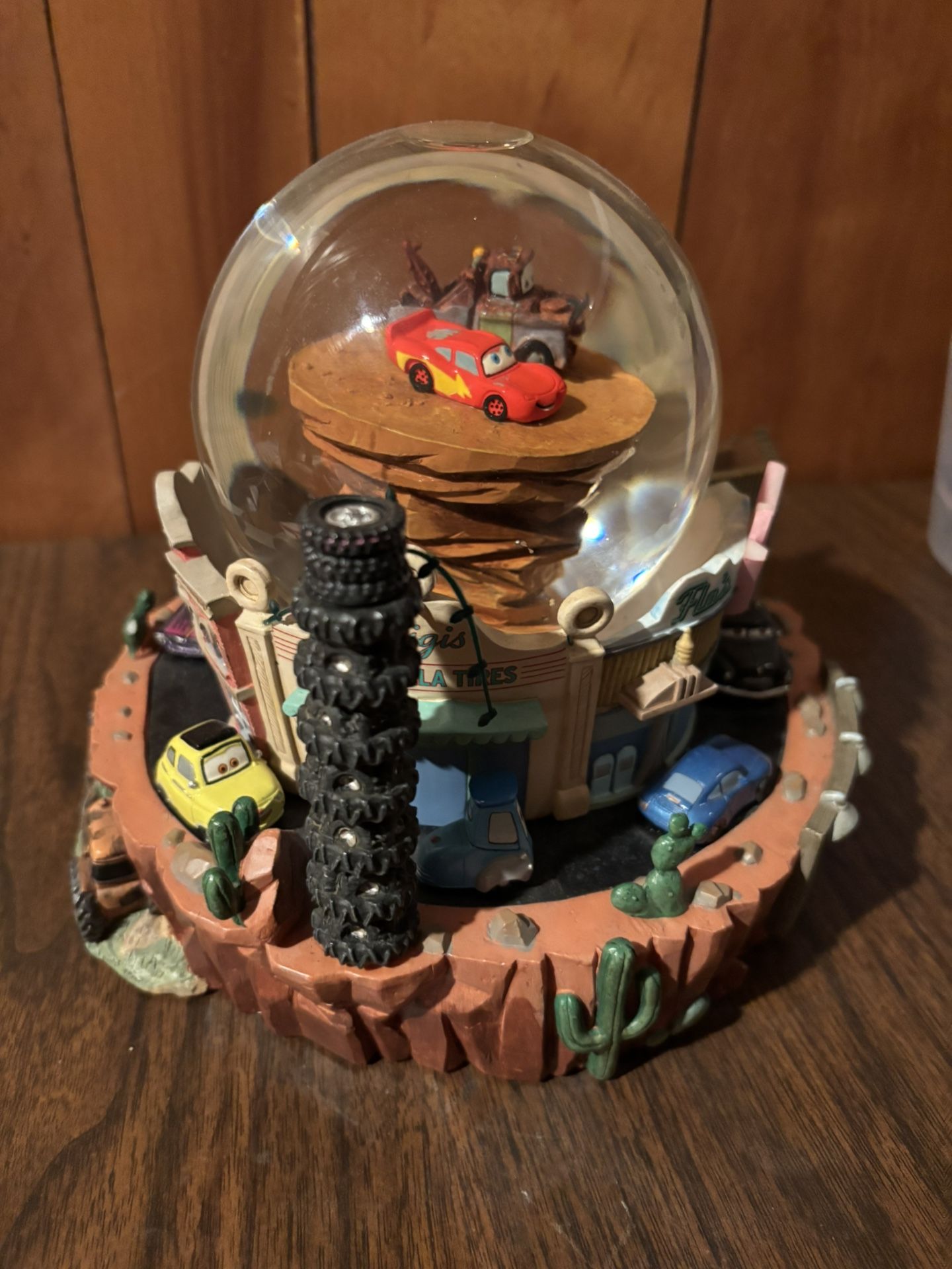 Lightning McQueen Globe