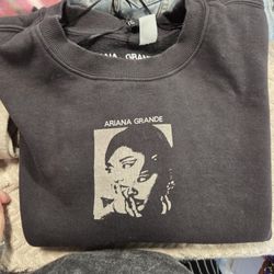 Ariana Grande Pullover Sweatshirt 