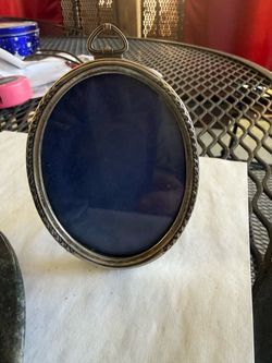 Oval Silver Picture Frame