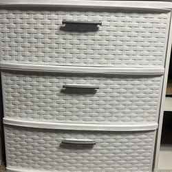 White 3 Drawer Dresser