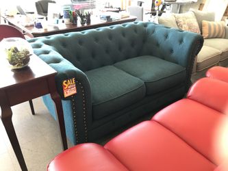 Sale! Save $440! Brand New Chesterfield Love Seat