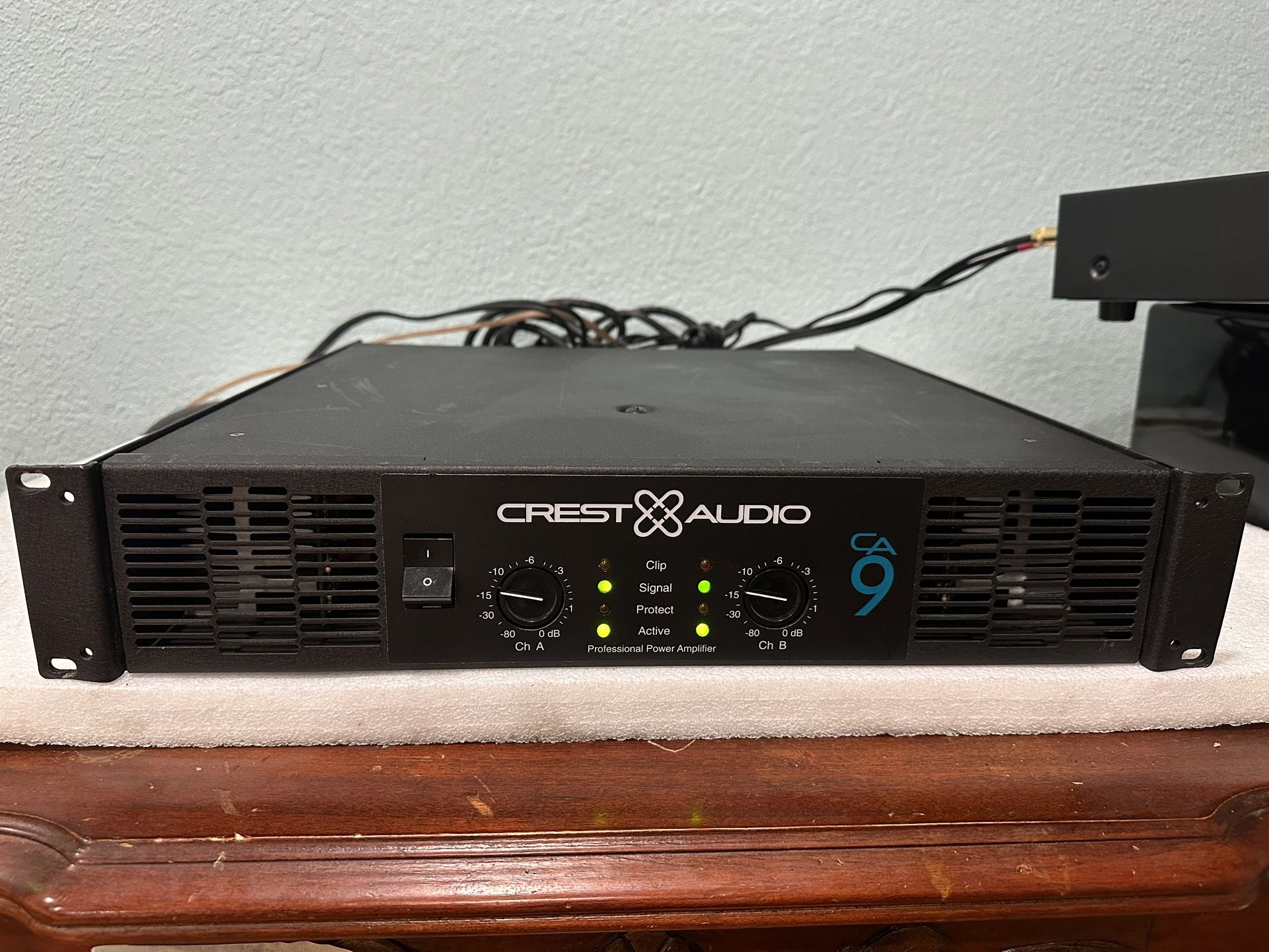 2000 Watts Crest Audio CA9 Professional Power Amplifier