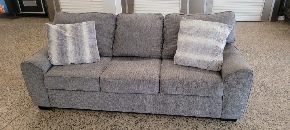 Grey Couch (I CAN DELIVER)