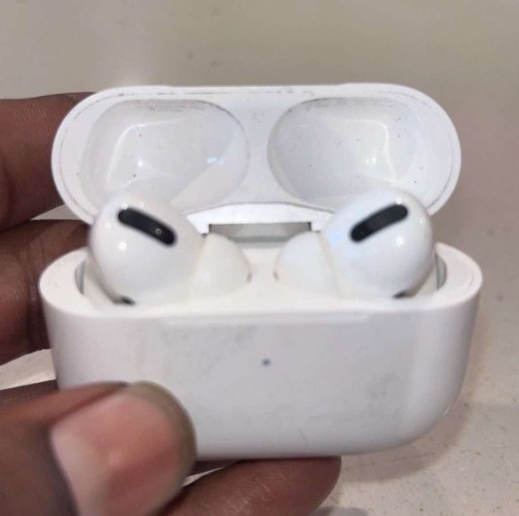 Used 1st Gen AirPod Pros