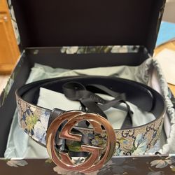 Gucci Belt With Authenticity 