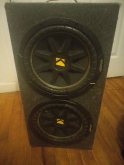 2 10" Kickers And 2500watt Bass Inferno Amp