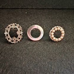 Women's Brooches 