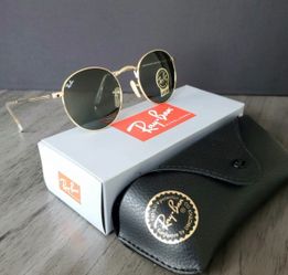 New RayBans - Box, Pouch Cloth All Included